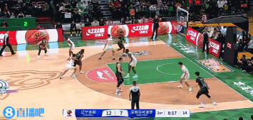 視野絕佳！趙繼偉遠距離傳球助飛張鎮麟完成空接暴扣！