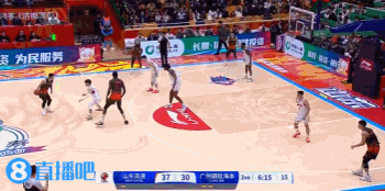 一波流了！高詩巖連續助攻庫馬杰暴扣&山東轟出12-0